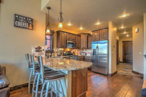 5-Star Finishings Townhome, Minutes from World Class Ski Resorts, Hot Tub home Silverthorne